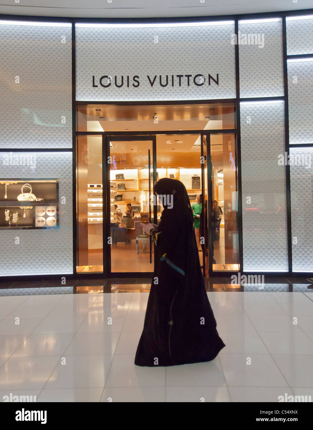 Louis Vuitton Store Dans Le Centre Commercial De Dubaï à Dubaï Émirats Arabes Unis Émirats 