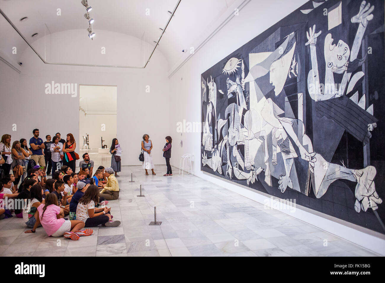 Le Guernica De Picasso Musée National Dart Reina Sofia Madrid Espagne Photo Stock Alamy 1238